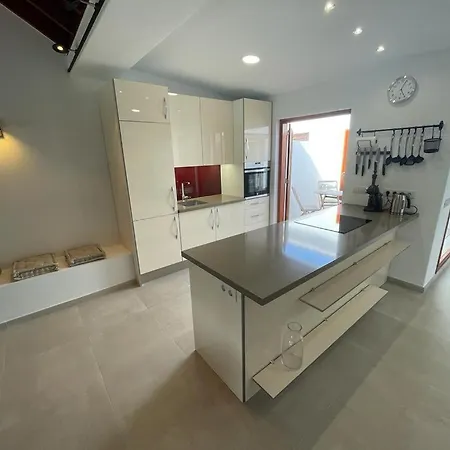 Semesterbostad Casa Max *